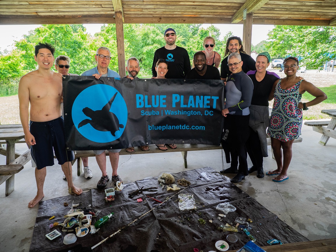 Blue Planet divers after a Dive Against Debris
